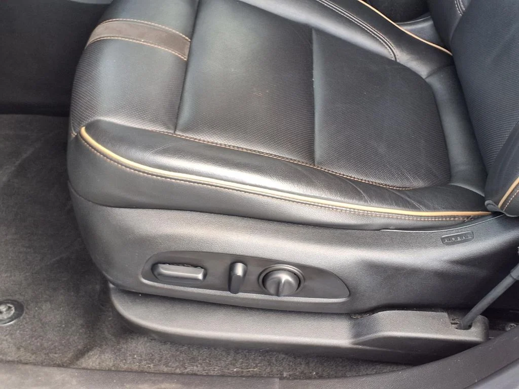 Used 2019 Summit White Chevrolet Premier image 15