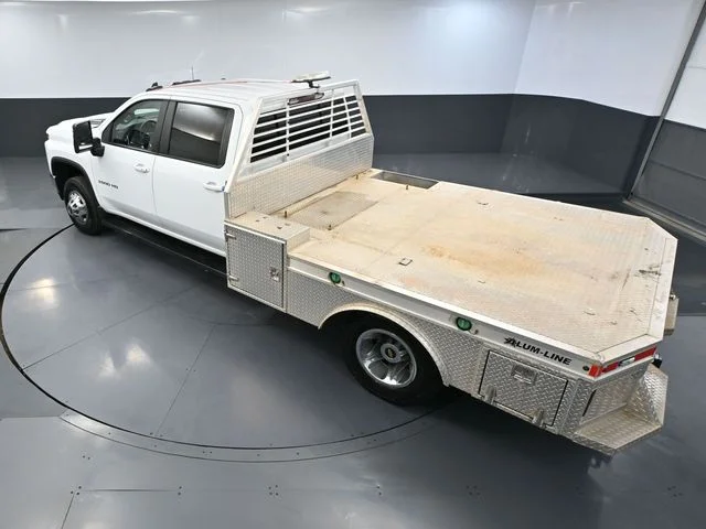 Used 2021 White Chevrolet LT image 45