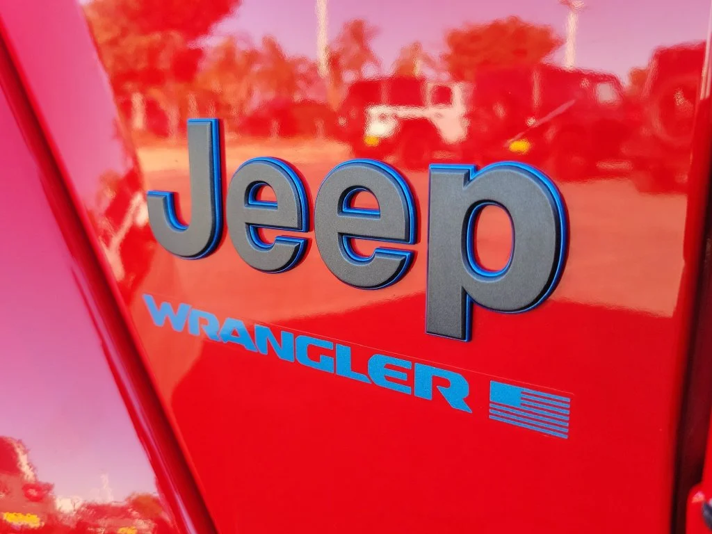 Used 2025 Red Jeep Sahara 4xe image 13