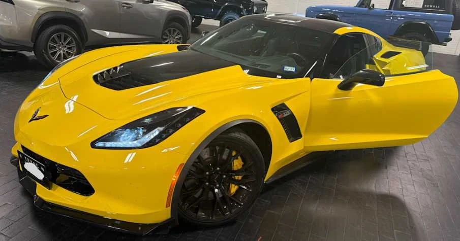 Used 2016 Corvette Racing Yellow Tintcoat Chevrolet Z06 2LZ image 2