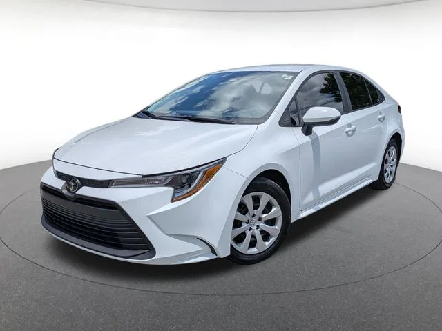 2025 Toyota Corolla LE CVT's photo