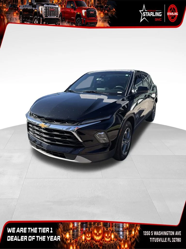 Used 2023 BLACK Chevrolet LT image 1