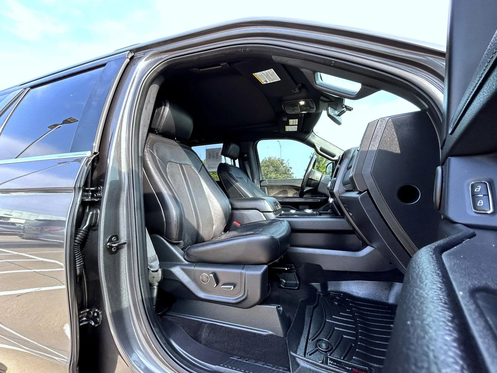 Used 2019 Gray Ford Limited image 15