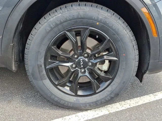 Used 2023 Gray Kia X-Pro image 9