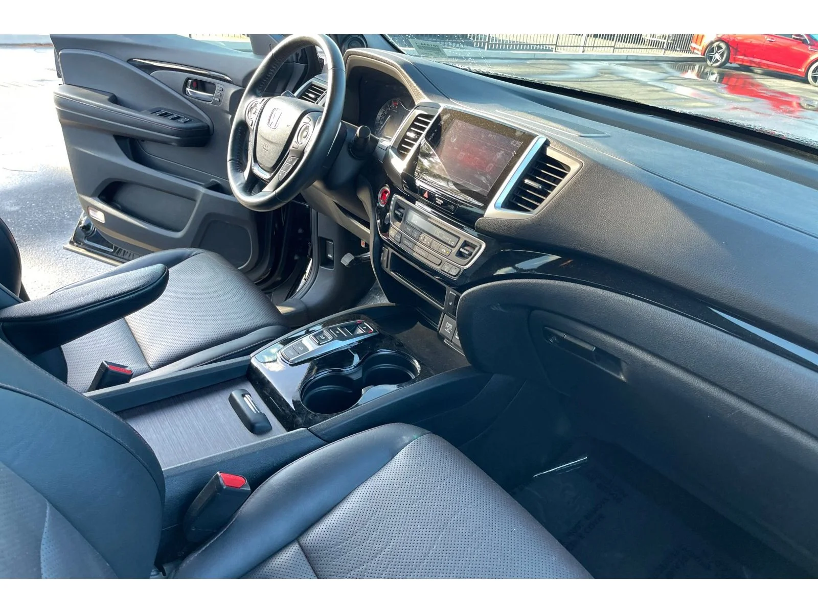 Used 2020 Crystal Black Pearl Honda Black Edition image 18
