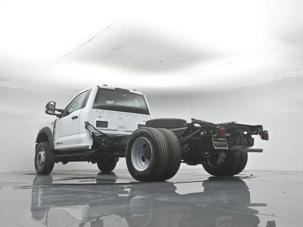 New 2026 Oxford White Ford XL image 39