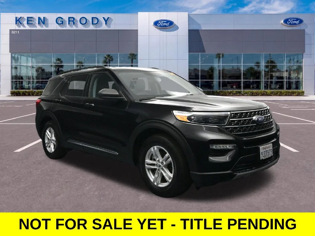 Used 2023 Black Ford XLT image 1