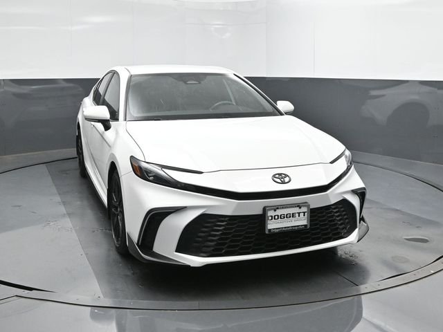 Used 2025 White Toyota SE image 22
