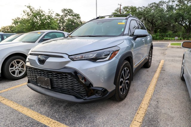 2024 Toyota Corolla Cross Hybrid SE