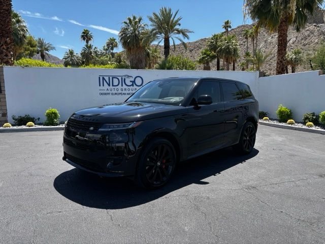 Used 2025 Santorini Black Metallic Land Rover Dynamic SE image 1