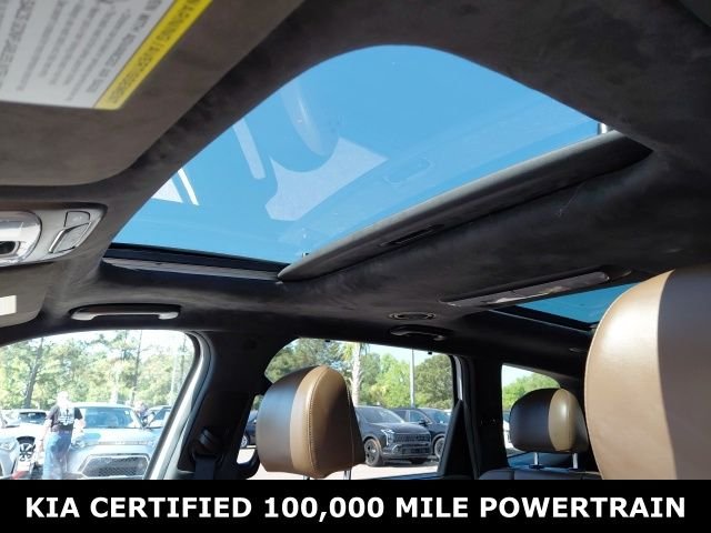 Used 2022 White Kia SX image 20