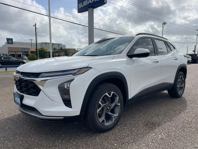Used 2024 White Chevrolet LT image 3