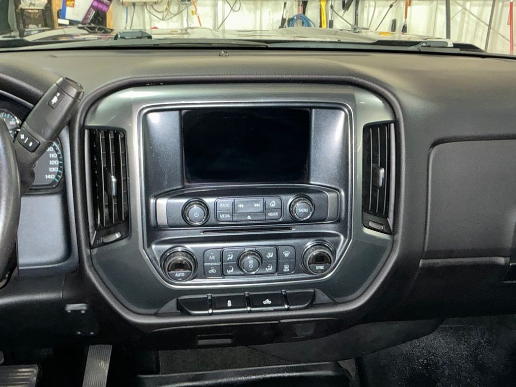 Used 2016 Gray Chevrolet LT image 19