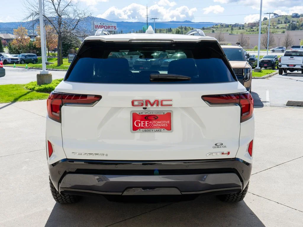 2026 GMC Terrain AT4 - Photo 6