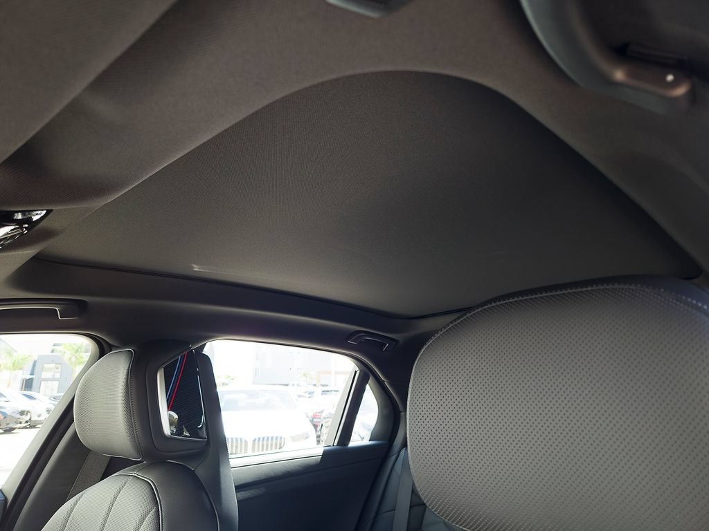 New 2026 Black Sapphire Metallic BMW 740i image 14