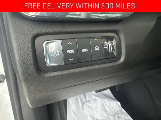 Certified Used 2025 White Frost Tricoat GMC Denali image 8
