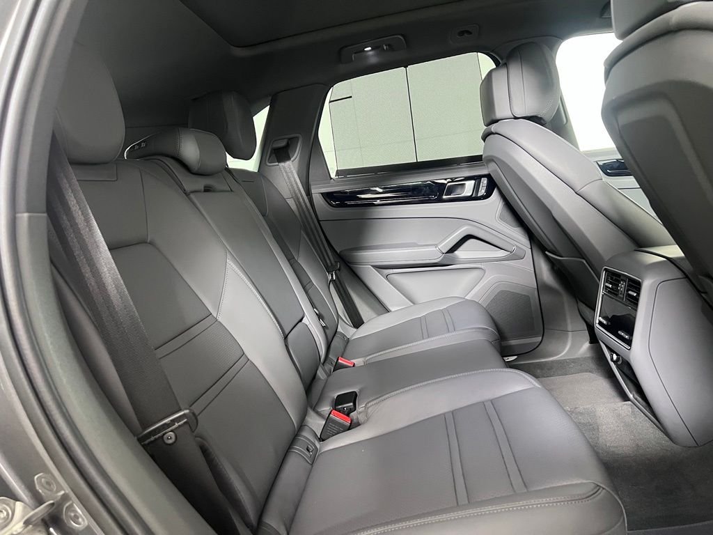 Certified Used 2023  Porsche  image 26