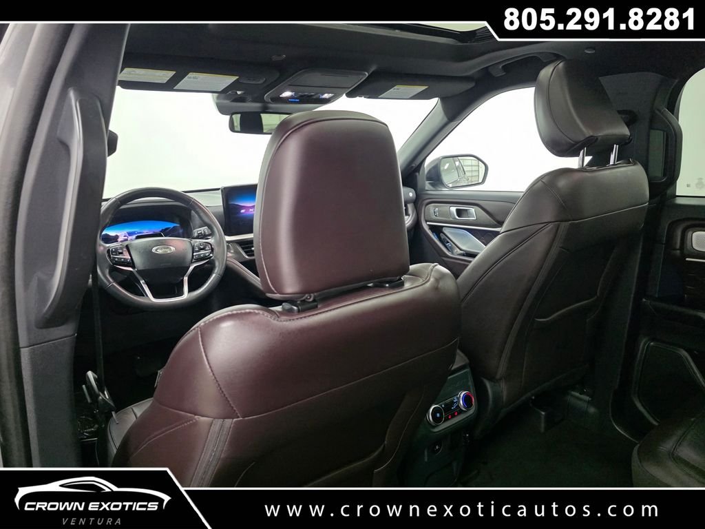 Used 2025 Gray Ford Platinum image 22