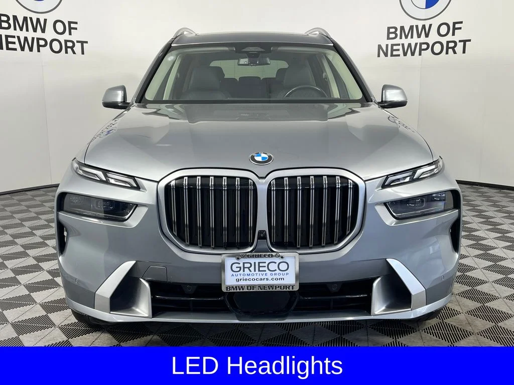 Used 2023 Skyscraper Grey Metallic BMW xDrive40i image 7