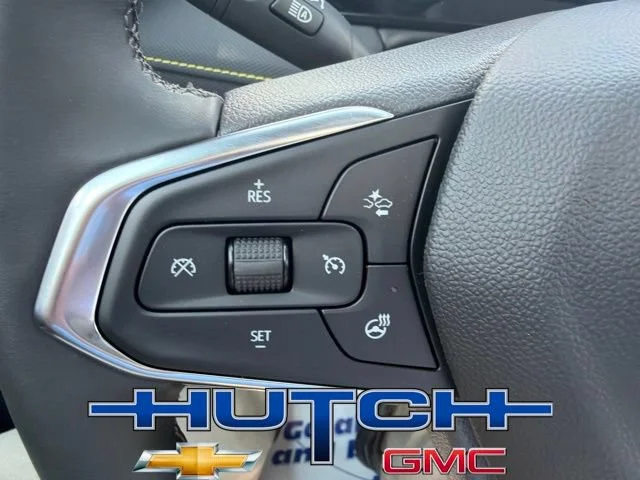 New 2026 Iridescent Pearl Tricoat Chevrolet ACTIV image 34