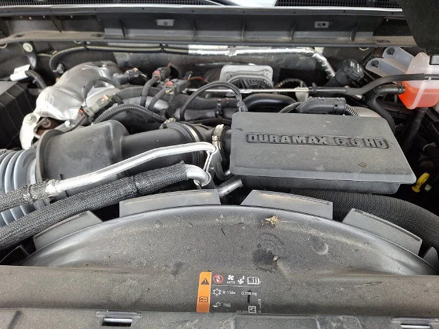 Used 2024 Red GMC AT4 image 31