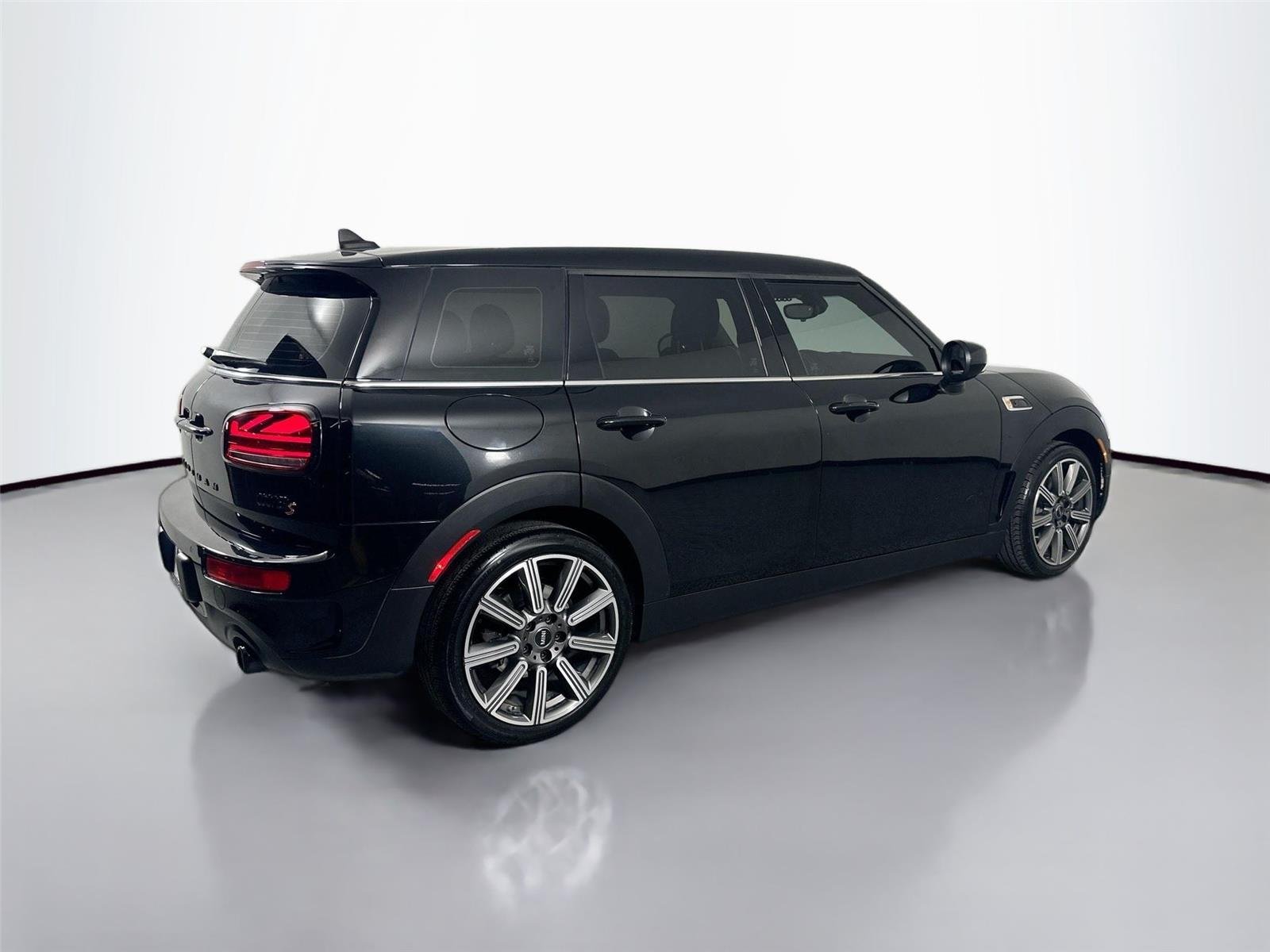 Used 2023 Midnight Black II MINI Cooper S image 5