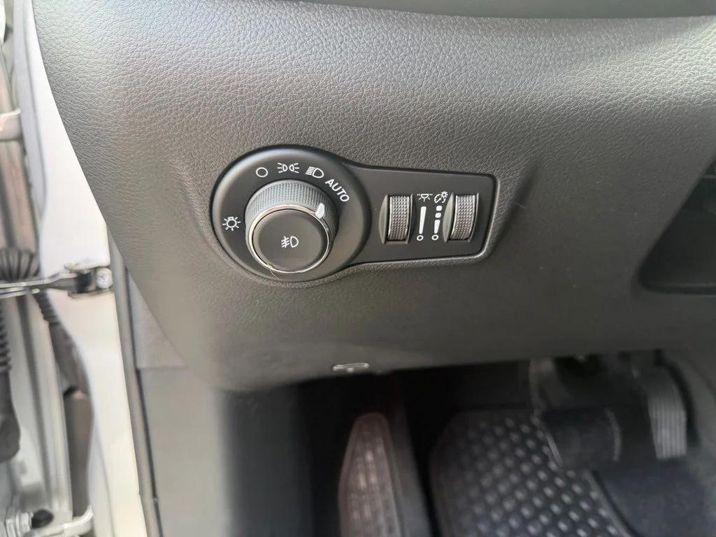 New 2026 Silver Jeep Latitude image 16