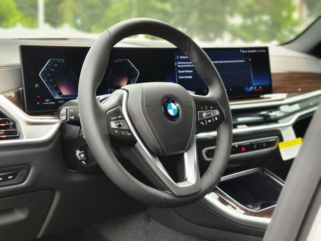 New 2026 White BMW xDrive40i image 20
