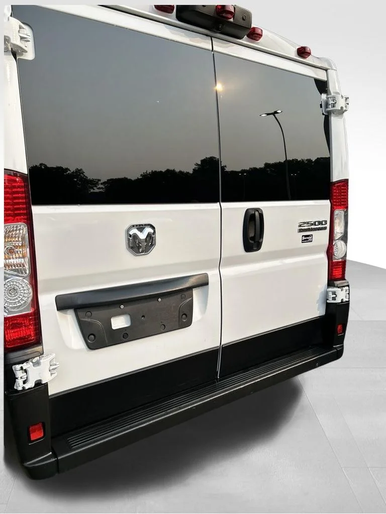 Used 2025 White Ram Base image 11