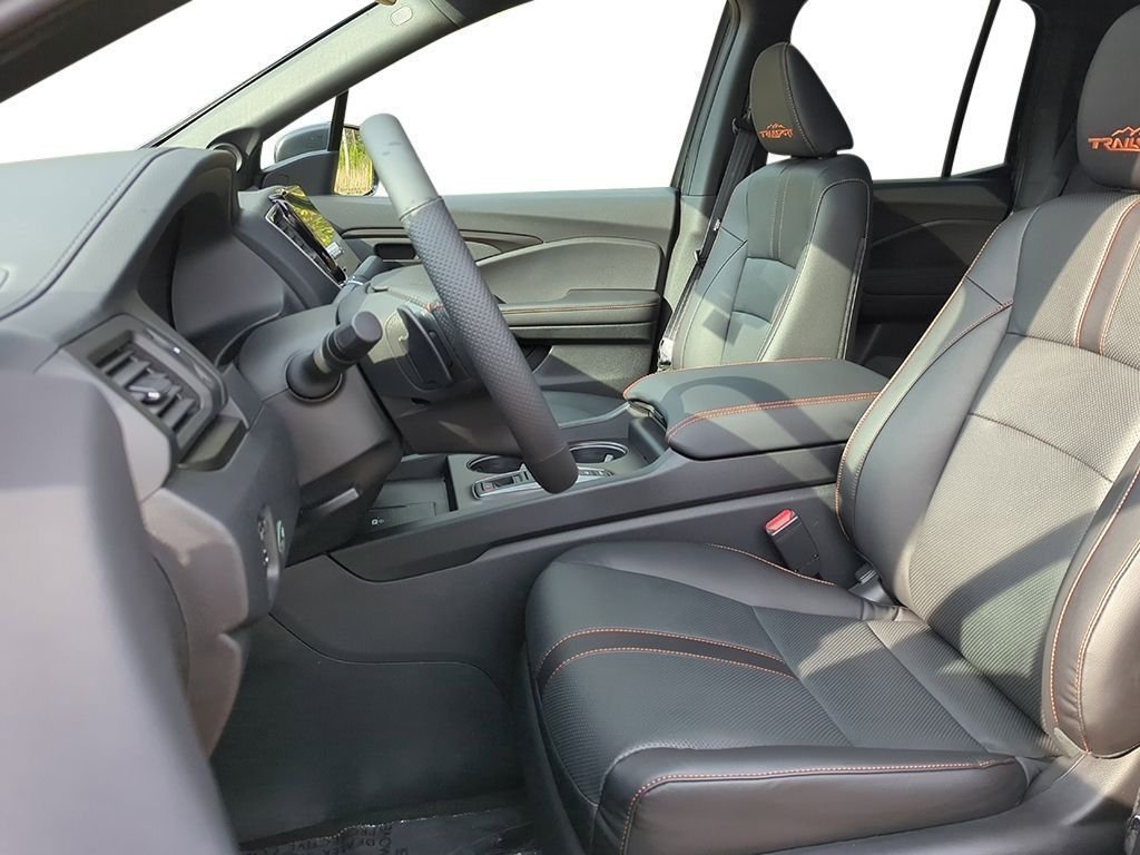 2025 Honda Ridgeline TrailSport - Photo 11