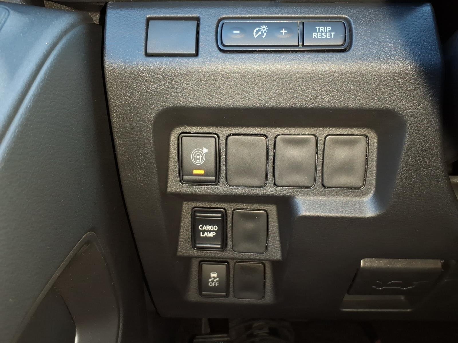 New 2026 Glacier White Nissan Crew Cab SV Long Bed image 22