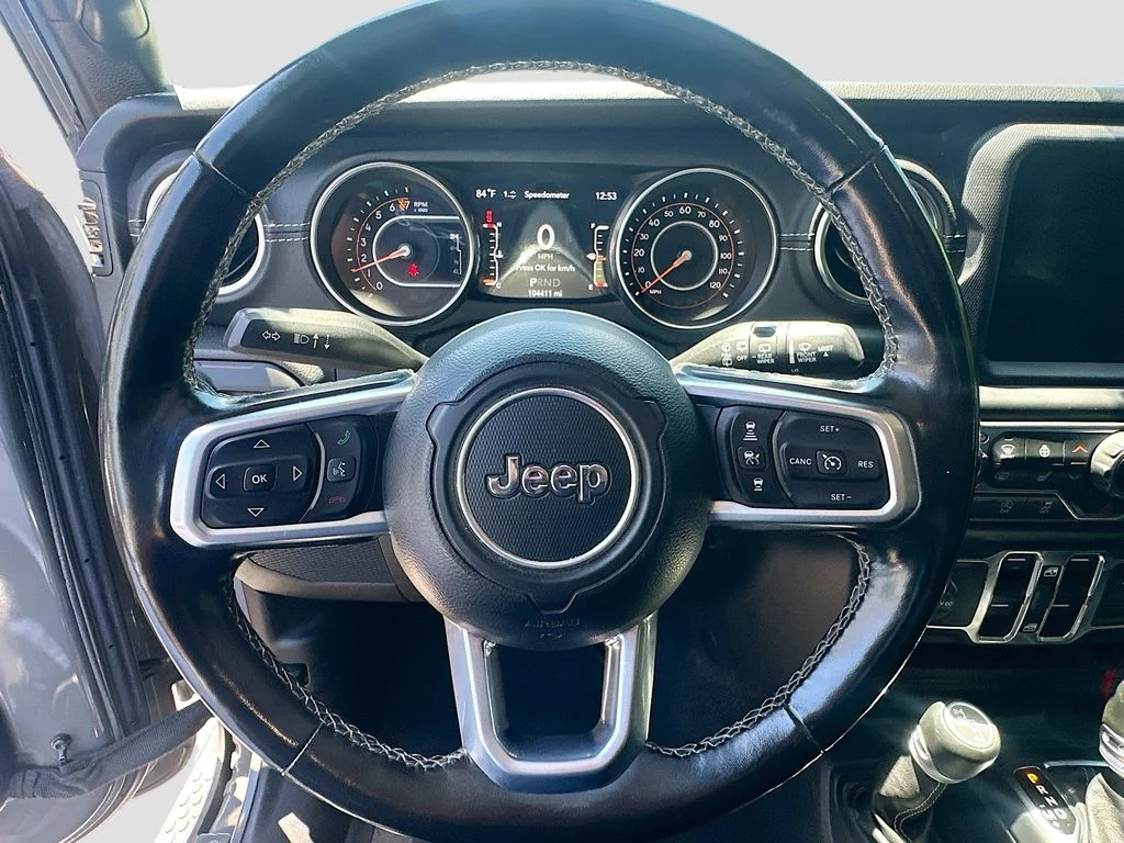 Used 2020 Sting-Gray Clearcoat Jeep Sahara image 11