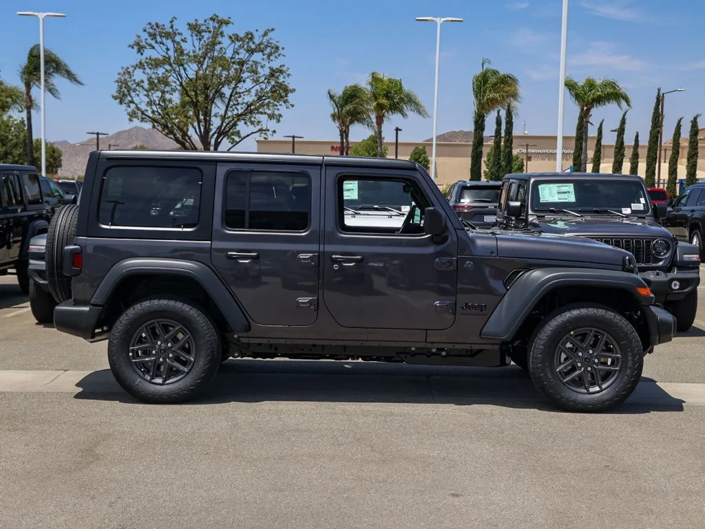 New 2026 Granite Crystal Metallic Clear-Coat Exterior Paint Jeep Sport image 3