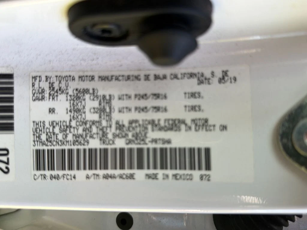Used 2019 White Toyota SR5 image 6