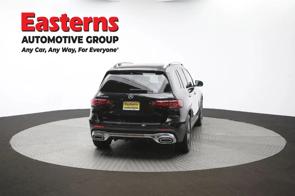 Used 2022 Black Mercedes-Benz GLB 250 image 38