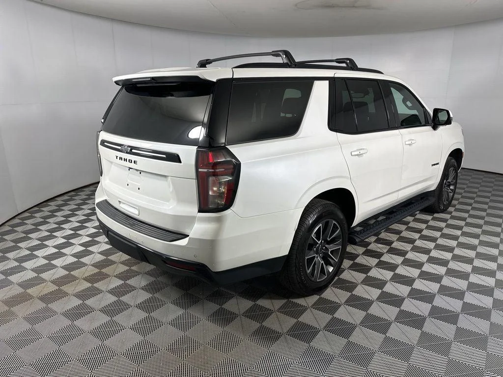 Used 2023 Pearl Chevrolet Z71 image 9