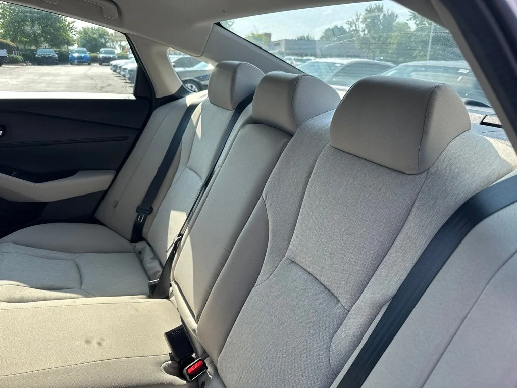 New 2026 Platinum White Pearl Honda LX image 15