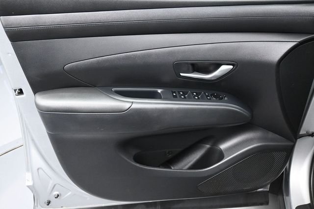 Used 2025 Silver Hyundai SEL image 13