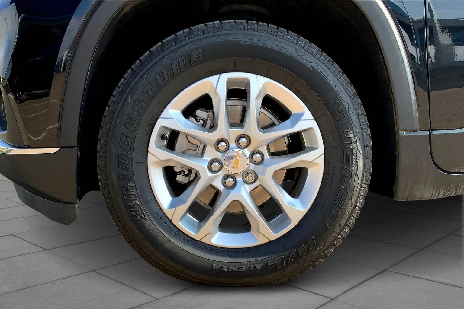 Used 2019 MOSAIC BLACK METALLIC Chevrolet LT Cloth image 11