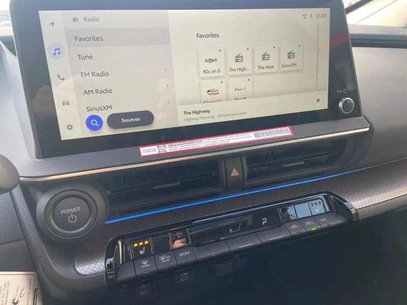 2026 Toyota Prius XLE - Photo 14