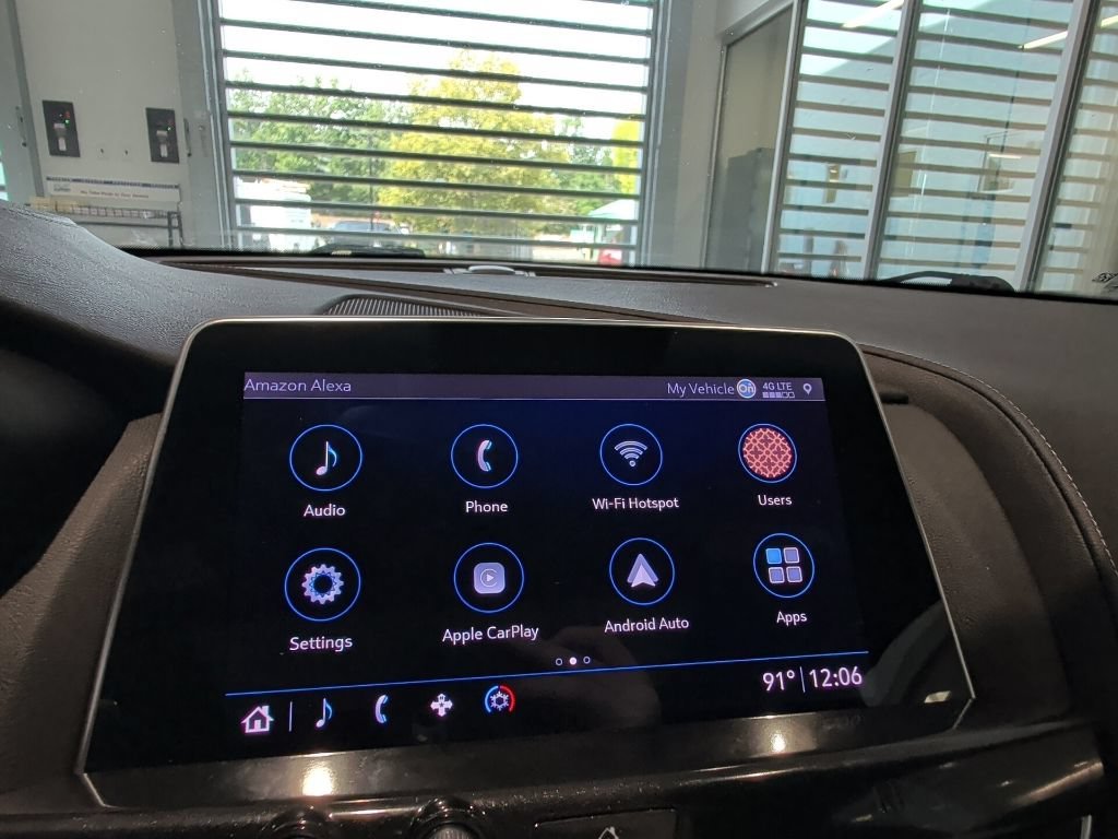 Used 2020 SHADOW METALLIC Cadillac Premium Luxury image 14