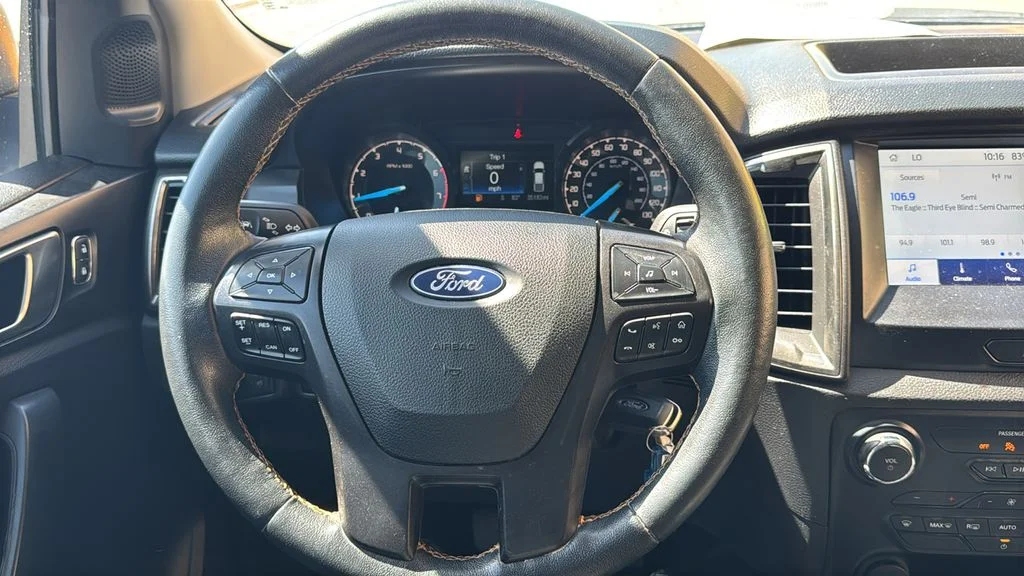 Used 2022 Cyber Orange Metallic Tricoat Ford XLT image 11