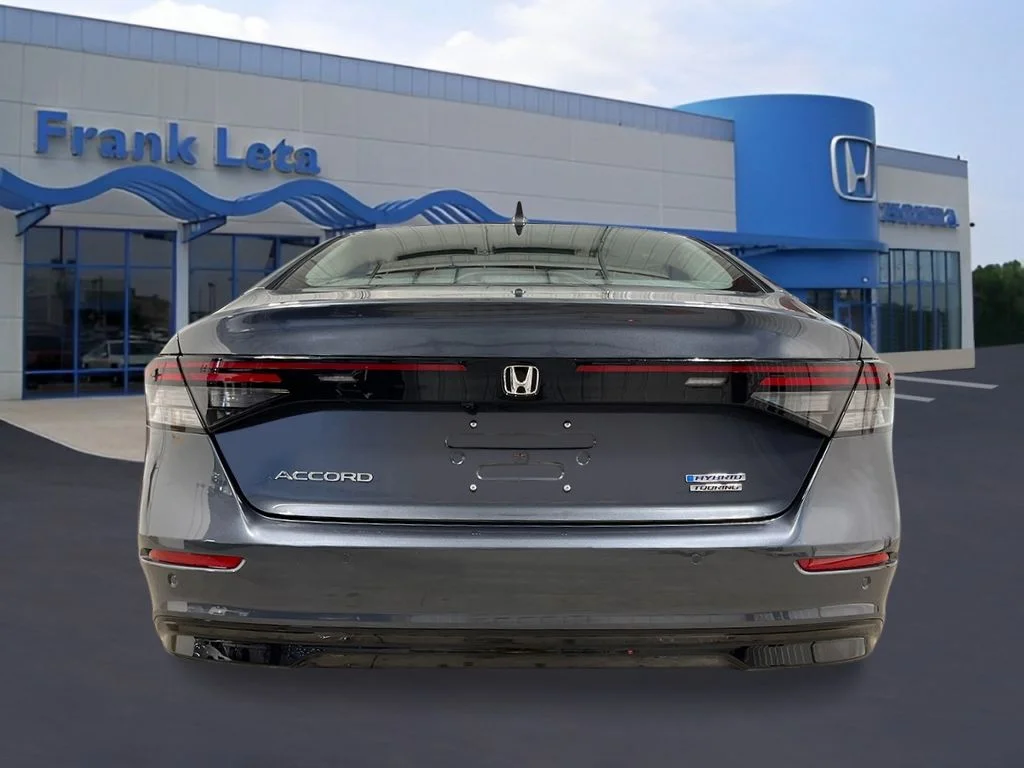 New 2026 Meteorite Gray Metallic Honda Touring image 4