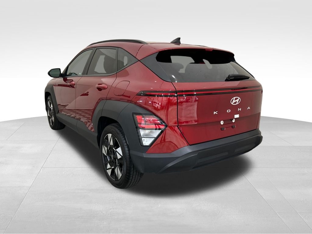 Certified Used 2025 Red Hyundai SEL image 3