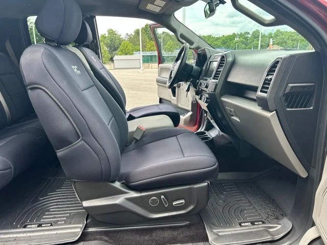 Used 2016 Red Ford XLT image 33