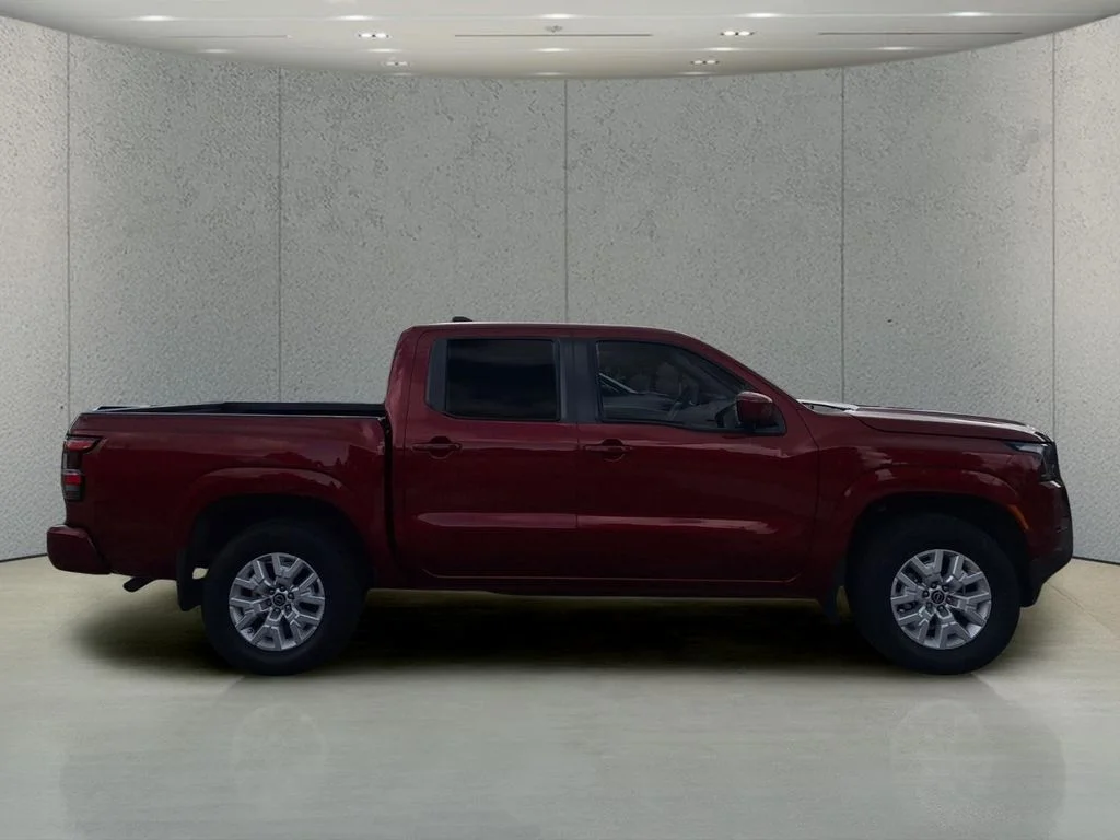 Used 2023 Red Nissan SV image 6