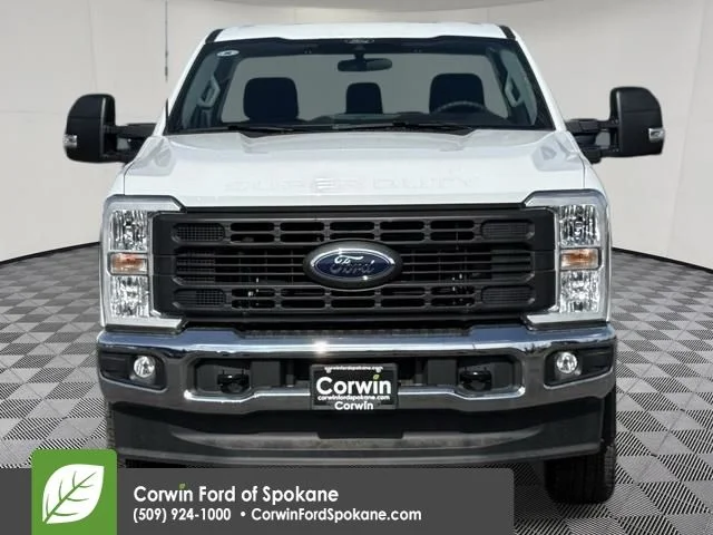 New 2026 Oxford White Ford XL image 7