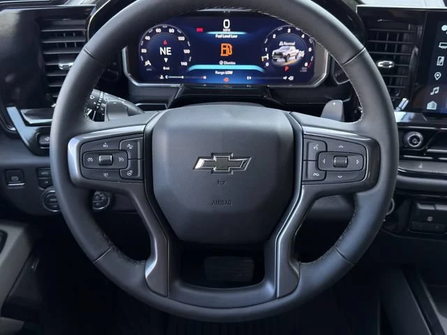 2026 Chevrolet Silverado 1500 ZR2 - Photo 12