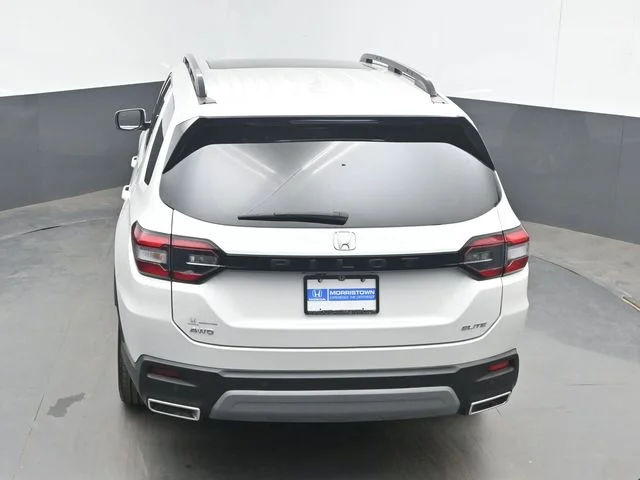 Used 2025 Platinum White Pearl Honda AWD Elite image 43