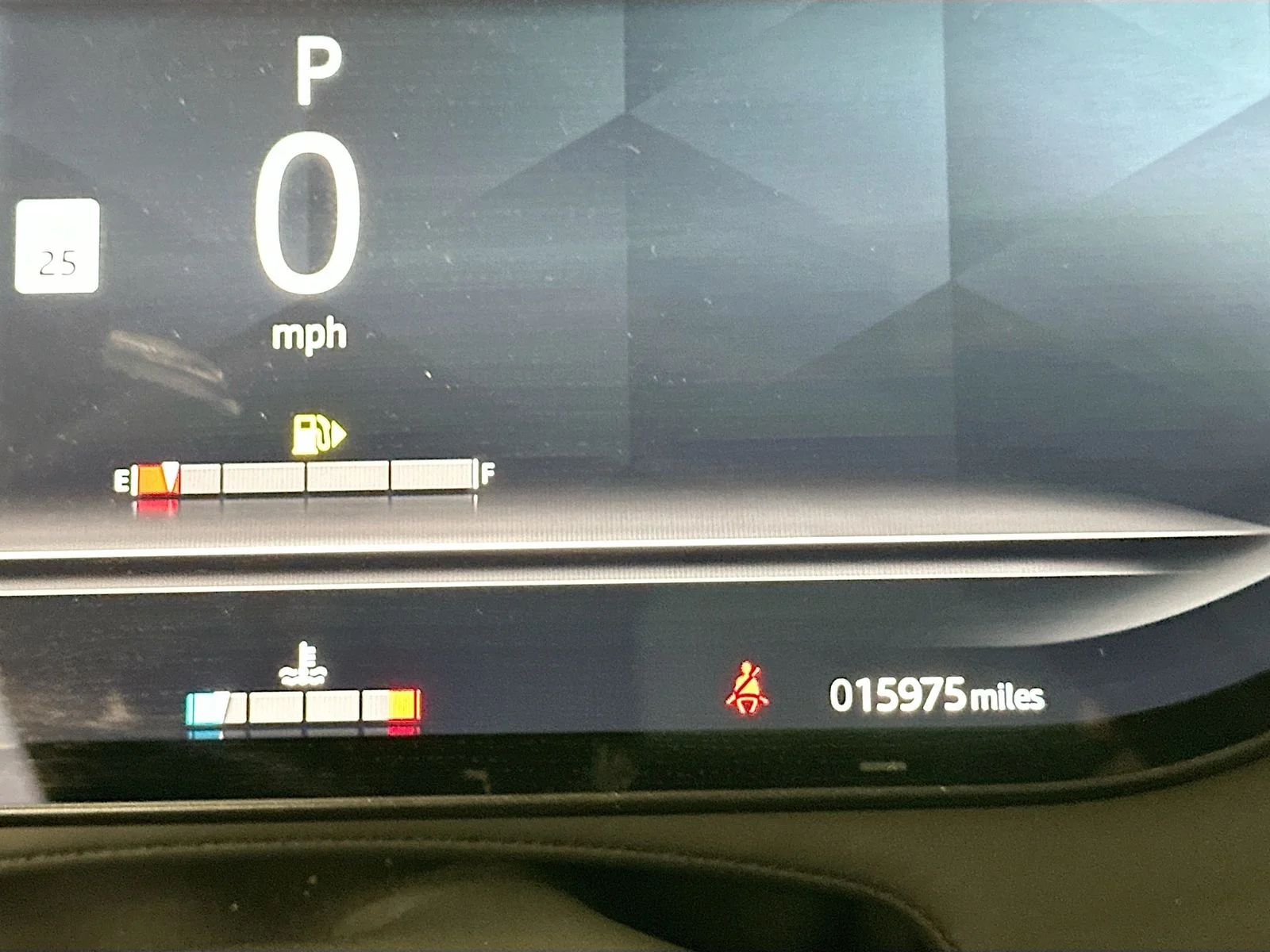 Used 2024  Land Rover  image 21